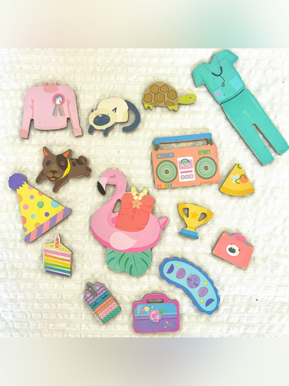 Magnetic Dress-Up Pretend Play Set with Travel Bag by Story Magic - Picture 4 of 7